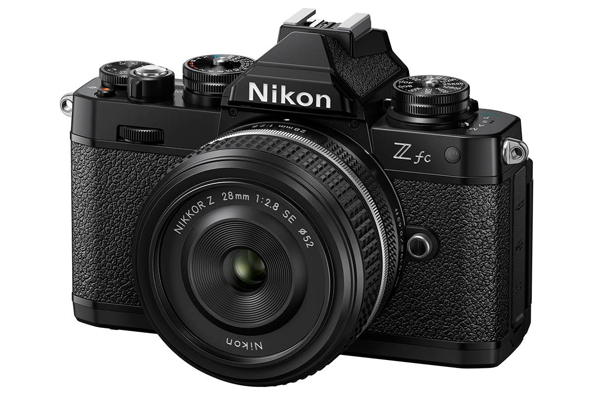 ニコン、「Z fc」とデザインを合わせた単焦点レンズ「NIKKOR Z 40mm f