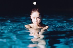 堀田真由、初の写真集で“ありのまま”の魅力「お見せしたことのない…」