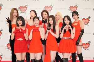 TWICEツウィ、NiziUミイヒの発言に喜び「私たちも一緒に何かできたらうれしい」