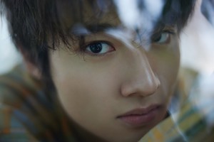 藤岡真威人、1st写真集&カレンダー発売決定「ちょっとセクシー? な写真も」