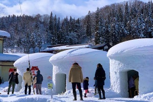 山形県・小野川温泉に「巨大かまくら村」が3年ぶりに登場! ラーメンやビールの出前も