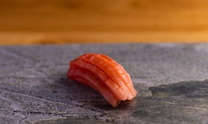 “銀座で贅沢なカウンター寿司”が驚きの高コスパで叶う 「GINZA SUSHI BANYA KAI」オープン