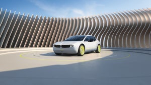 BMWがコンセプトカー「BMW i Vision Dee」を発表!