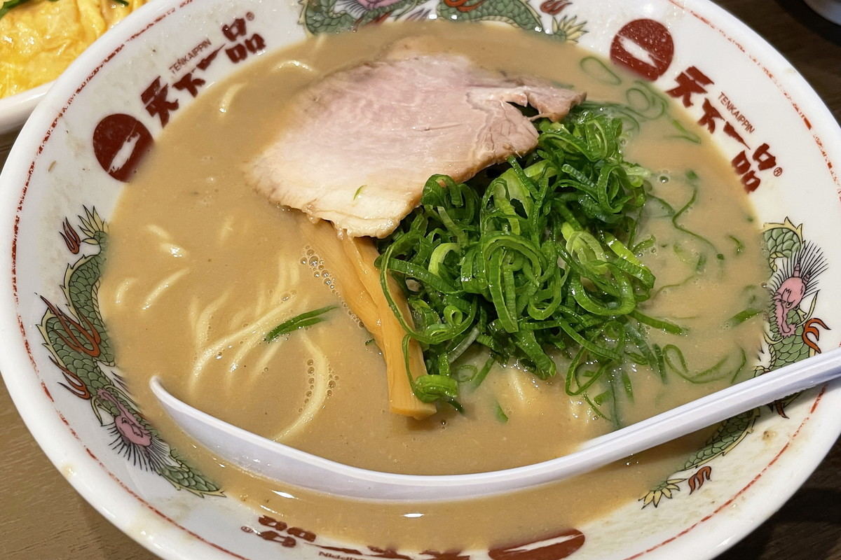 「こってりラーメン 並」(790円)