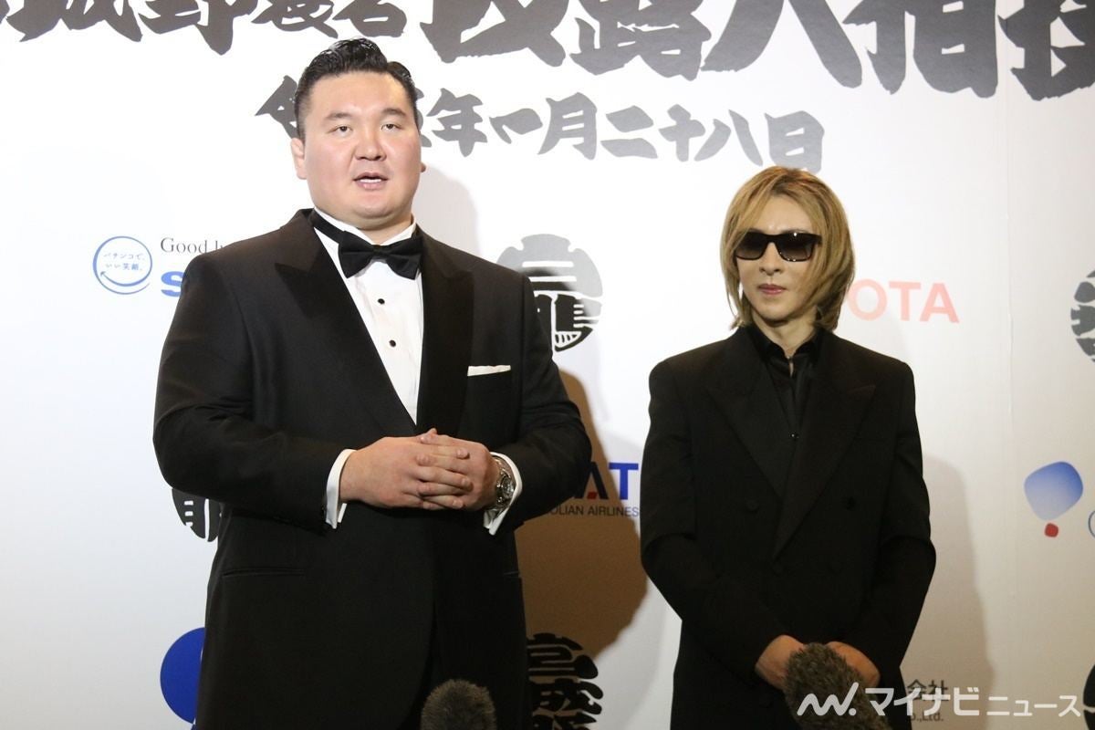 YOSHIKI、元白鵬の断髪式に参加「人の髪の毛を切ったのは初めてです