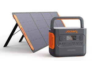 Jackery、高速充電に対応した大容量ポータブル電源とソーラーパネルのセット