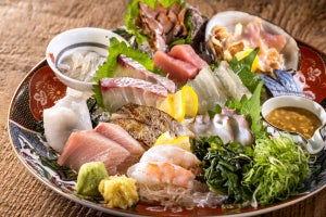 看板料理は渾身の「刺身 本気(マジ)盛り」! 四十八漁場が「魚貝専門 漁師直結　四十八漁場」へ