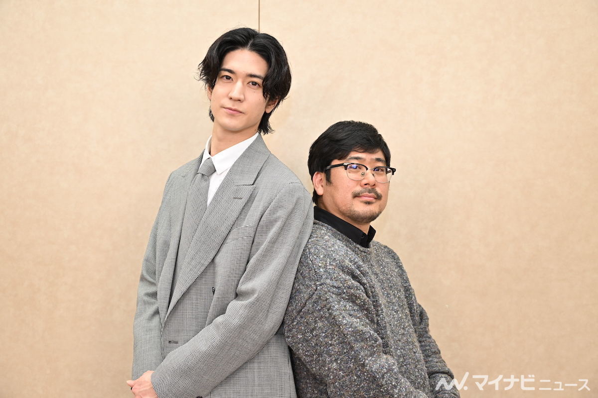 左から中島裕翔、熊切和嘉監督