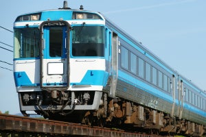 JR四国「キハ185系リバイバルうずしお号」瀬戸大橋線35周年で運行