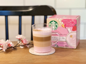 スタバの春限定「サクラ ストロベリー ラテ」飲んでみた - どんな味? 1杯あたりのカロリーは?