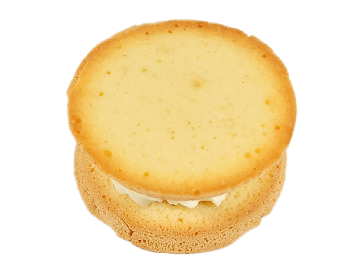 「7プレミアム ホワイトチョコサンド」(140円)