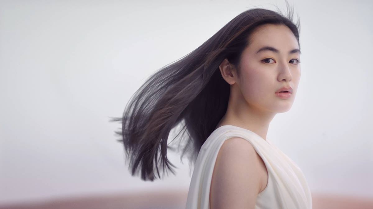 シャンプー cm 女優 ストア 世界 進出