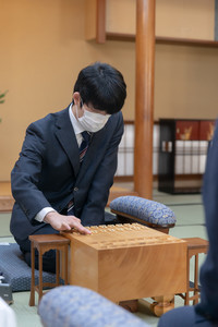 「先攻逃げ切り」は藤井将棋の真骨頂　名人挑戦権の行方はプレーオフへ　第81期Ａ級順位戦