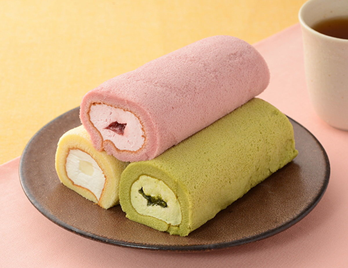 「ミニもち食感ロール アソート(いちご・ミルク・抹茶)」(581円)