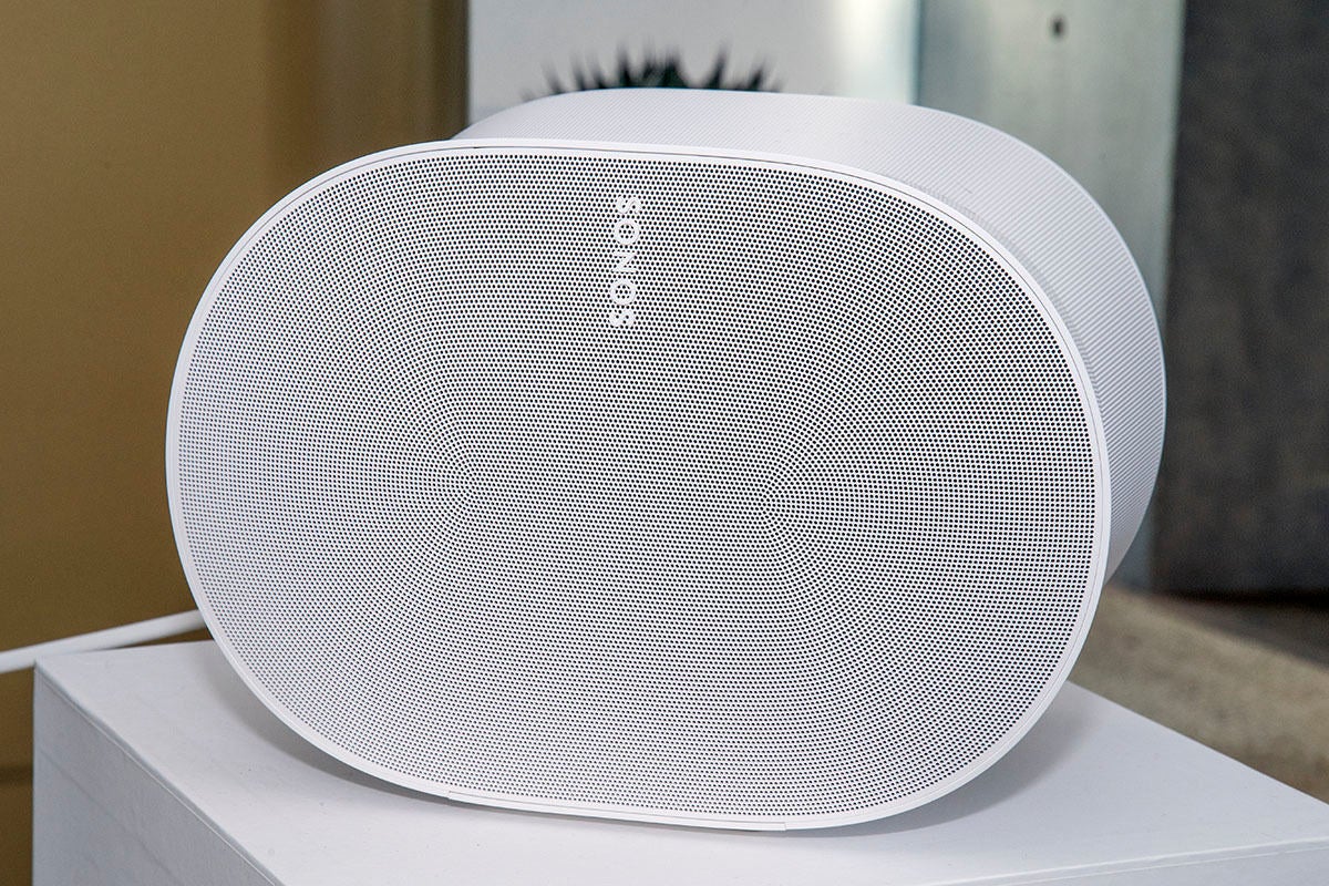 空間オーディオ対応のSonos新スマートスピーカー「Era 300」、無線リア