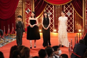 有村架純がシースルー美脚、のんはデコルテ見せ…日本アカデミー賞女優人が華やかドレス