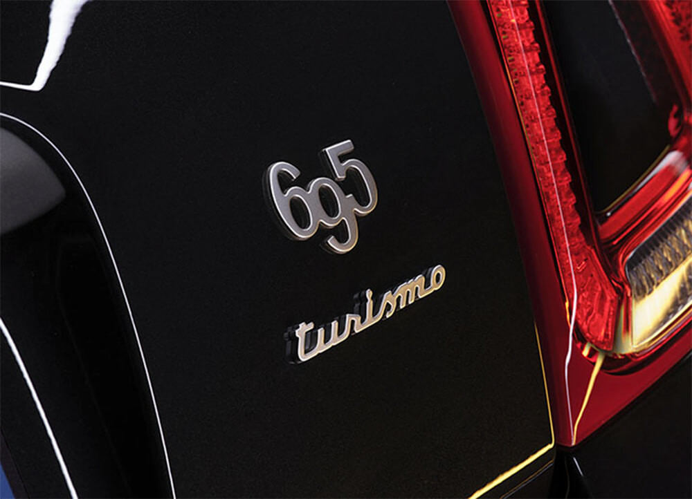 アバルト「695 Turismo」