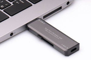 ロジテック、USBメモリー型の高速SSD　USB Type-C/Type-Aの両コネクター搭載