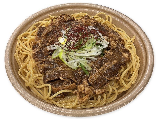 「牛肉とネギの和風パスタ」(572円)