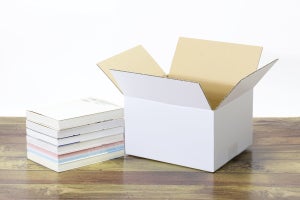 【整理整頓に活躍】文芸書がピッタリ収まる白いダンボール箱! 四六判サイズの書籍向け