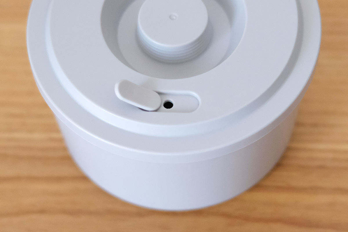 レンジに入れる前に空気穴を開ける