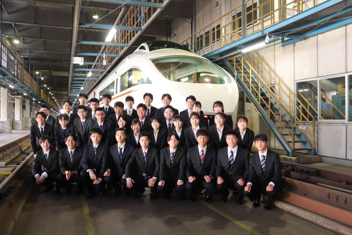 鉄道ライター 新入社員 安い