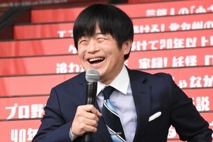 バカリズム、平日朝に原宿で“せまい”番組イベント「若手のときの営業を思い出す」