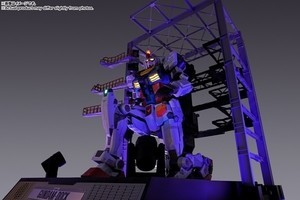 横浜の“動くガンダム”がDX超合金で約370mmの迫力サイズ立体化、音と光の演出を搭載