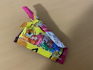 【輪ゴム不要】覚えると超便利「お菓子袋」などの留め方3種を比較! - 使い勝手や簡単さをレポート