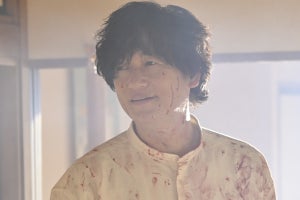 井浦新、殺人犯役で『unknown』出演「吸血鬼役の準備をしていたので真っ白に…」
