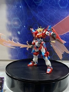 『ガンダムビルドメタバース』新MS「神バーニングガンダム」のガンプラは偏光樹脂で新たな表現に挑む