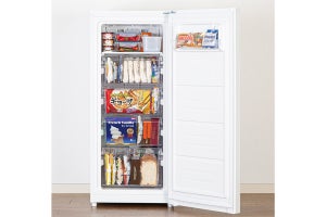 ニトリ、2台目向けのスリムな125L冷凍庫 - 直販44,900円