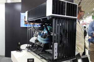 COMPUTEX TAIPEI 2023 - Streacom、巨大なヒートシンクを乗せたファンレスゲーミングケース