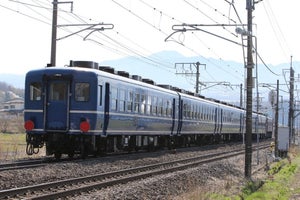 JR東日本「上野駅・高崎線開業140周年記念号」12系＆EF64形で運行