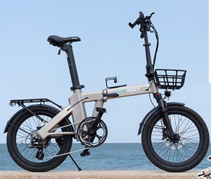 1回の充電で「最大130kmの長距離移動」が可能な電動アシスト自転車が登場