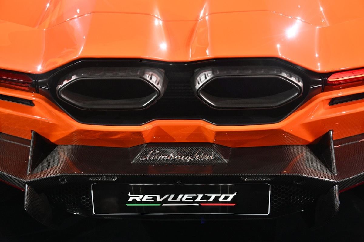 ランボルギーニ「レヴエルト」