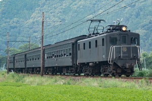 大井川鐵道、客車普通列車を運転 - 旧型客車2両と電気機関車の編成