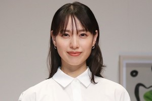 ママになった戸田恵梨香、買い物事情を語る「おむつもかさばる。子供を抱えて…」