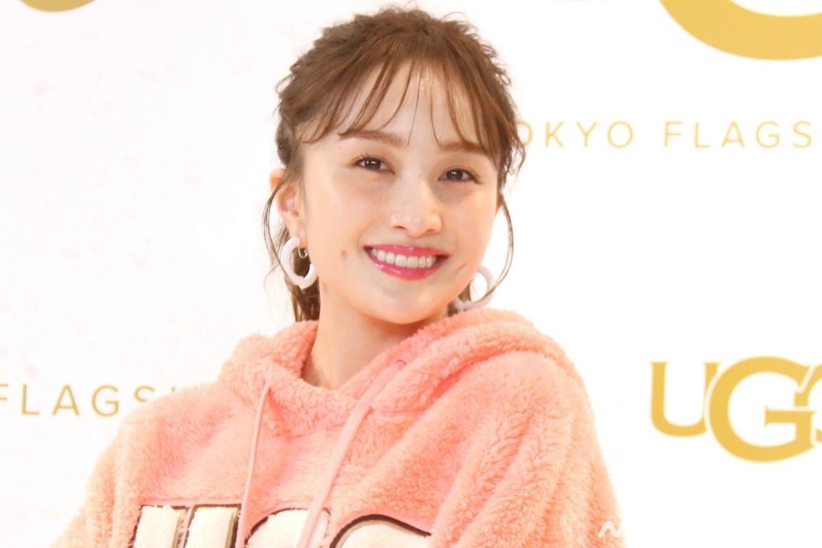 ももクロ百田夏菜子、ミニスカで美脚披露 今夏の願望も語る「今年こそ