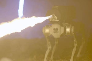 火炎放射器を搭載したロボット犬が完成、購入予約も受付中 - ネット「終末感」「ゲームに出て来そう」