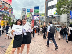 「困ったらなんでも聞いてOK」ただし日本語は禁止! 渋谷で“お困り外国人観光客”の道案内キャンペーン