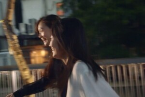 吉岡里帆&モトーラ世理奈、初めて心を通わせる瞬間――　高ぶる感情のまま夜の渋谷を疾走