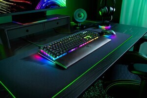 Razer、感触の異なる2つのスイッチから選べるゲーミングキーボード「BlackWidow V4」