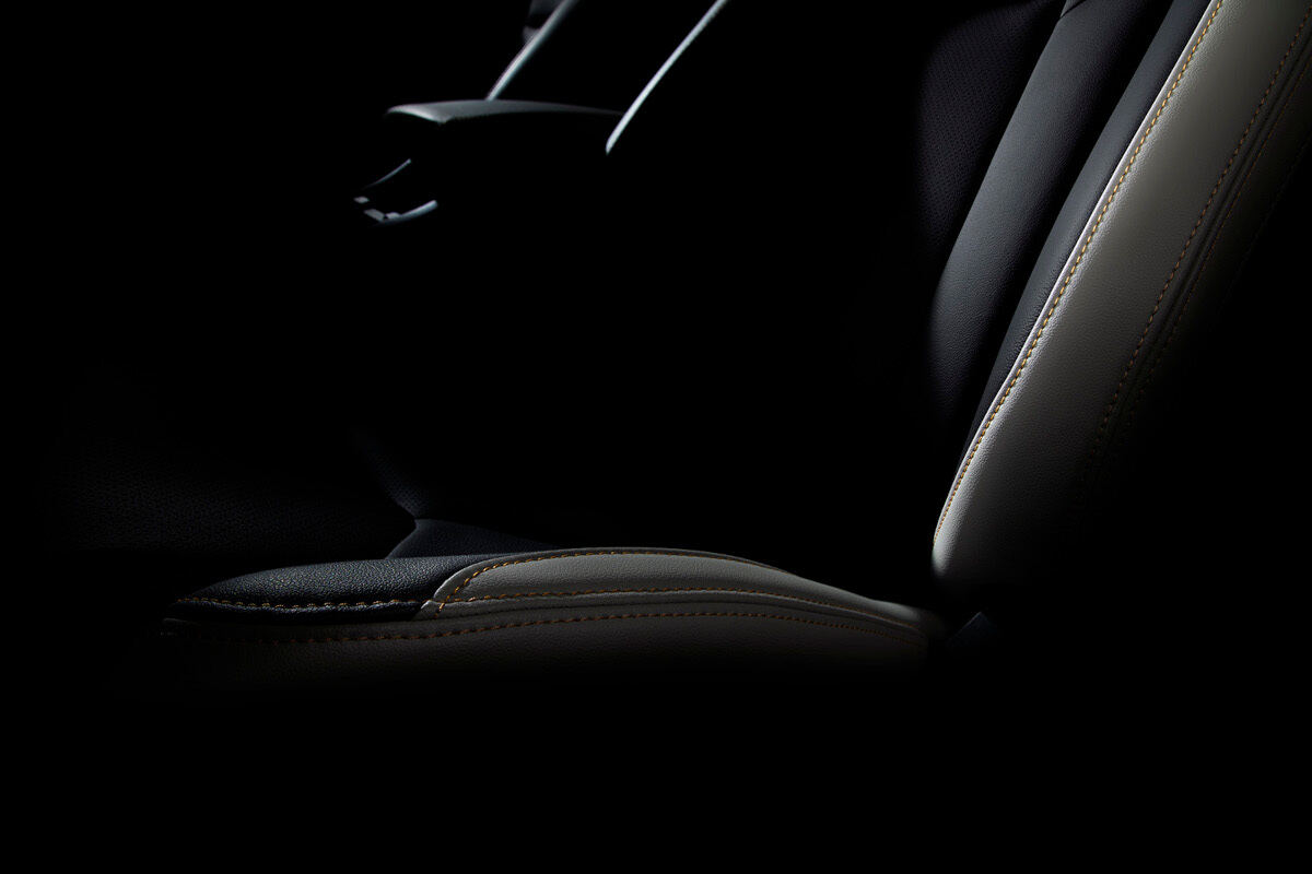 スバルの新型SUV「レヴォーグ　レイバック」(ティザー画像)
