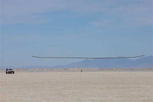 ソフトバンク、HAPS向け無人航空機のサブスケールモデルの飛行試験に成功