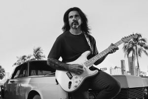 フェンダー、フアネスのシグネイチャーモデル「Juanes Stratocaster」