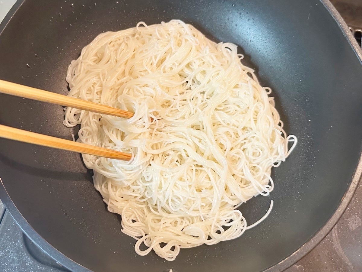 そうめん ストア フライパン くっつく