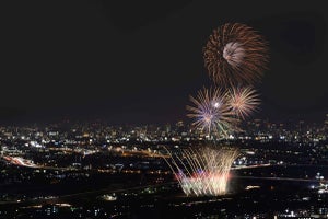 【5年ぶり開催】約4,000発の花火が打ち上がる「猪名川花火大会」、兵庫県川西市で8月19日開催