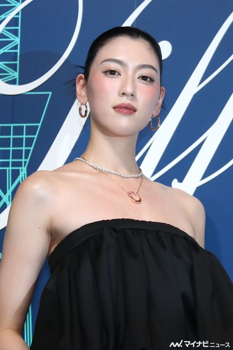 三吉彩花