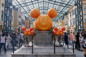 「ディズニー・ハロウィーン」お披露目! カボチャやゴーストたちのデコレーション登場